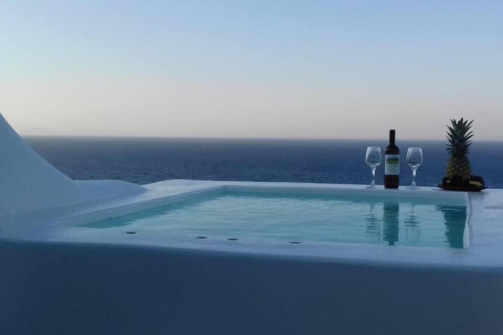 Santorini Sea View Apartments Vourvoulos Exterior photo